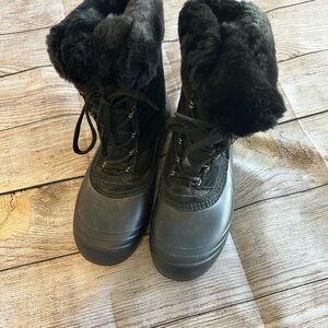 Columbia Black Winter Rain Boots with Fur Trim